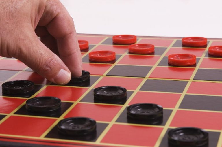 Checkers • Play Checkers Game Online for Free Unlimited